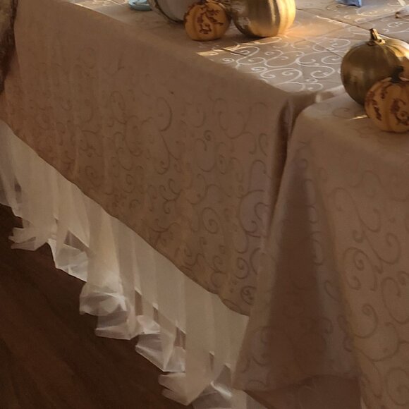 Disney Wedding Princess Swirl Premium Jacquard Rectangle Tablecloth - Picture 10 of 11